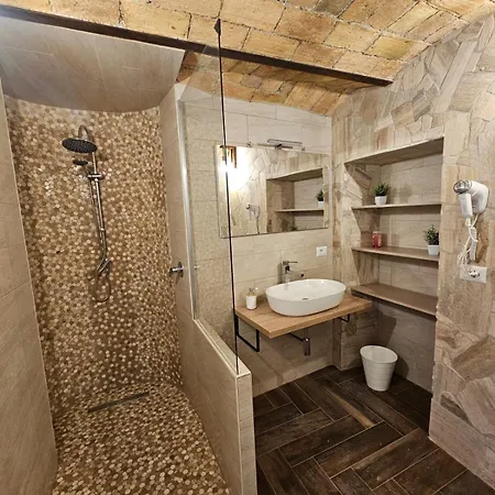 Apartment Romantic House-il Rifugio Del Fronte *